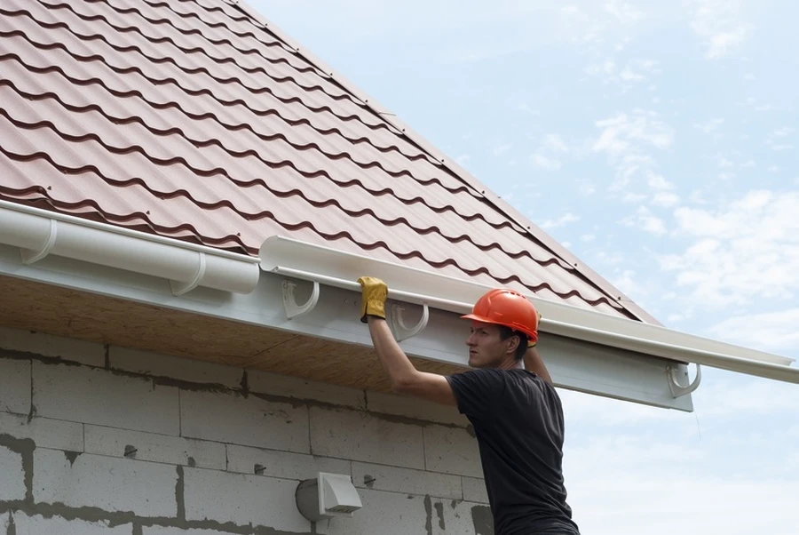 Preventing Roof Leaks With Professional Gutter Repair in Riverview, FL